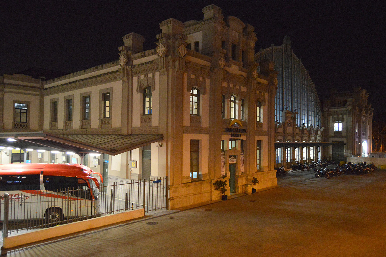 Barcelona Nord railway station, Barcelona